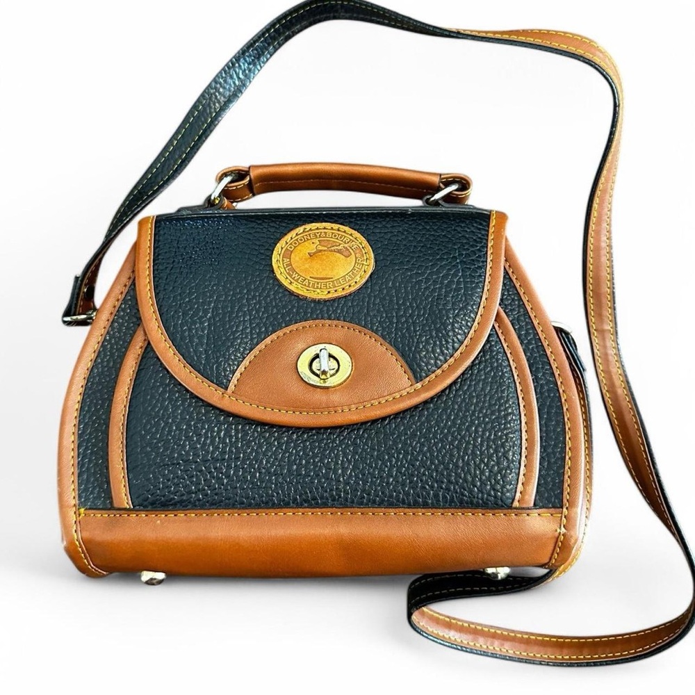 Classic Leather Shoulder Bag
